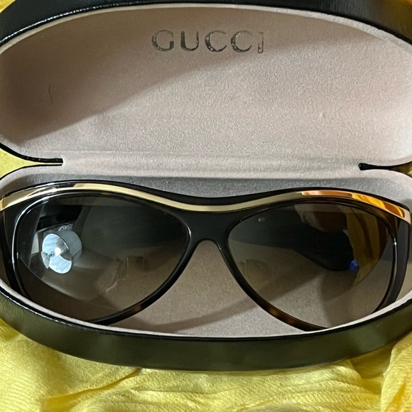 Gucci sunglasses - Picture 6 of 7